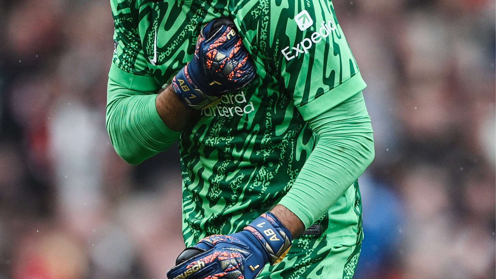 中展现了更 中展现了更